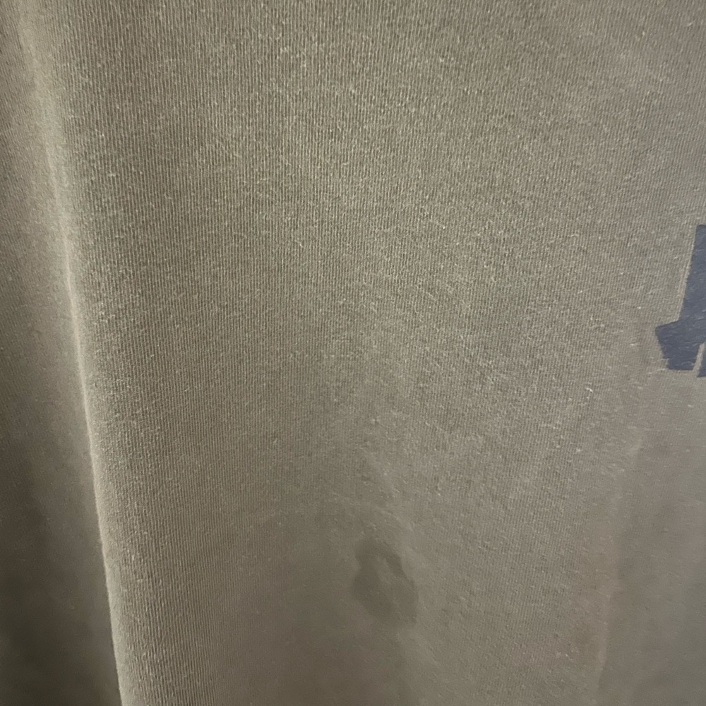 Undefeated tee - Picture 3 of 3